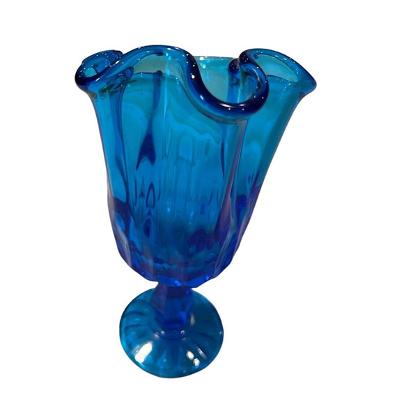 Vintage FENTON Colonial Blue Glass Thumbprint Handkerchief Swung Vase 6.75x 3.5" - Picture 7 of 7